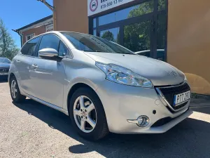 Peugeot 208 2015