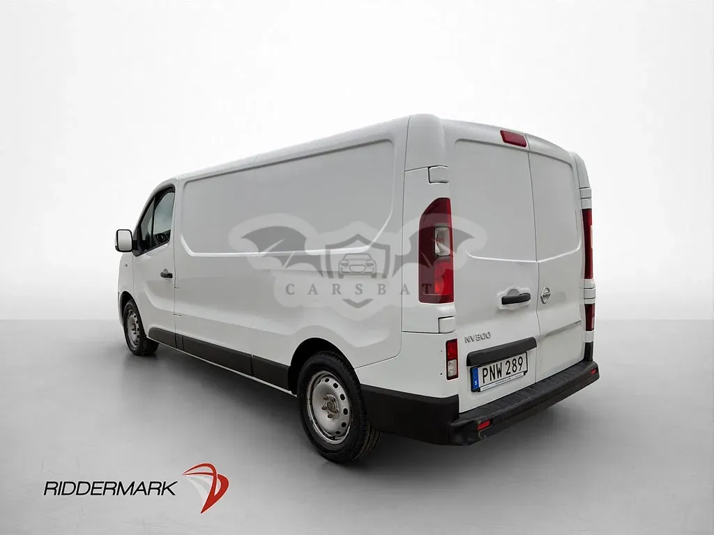 Nissan NV300 2017