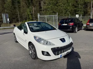 Peugeot 207 2012