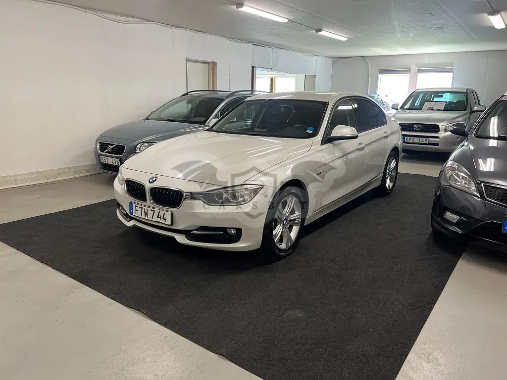 BMW 3 Series 320d 2013