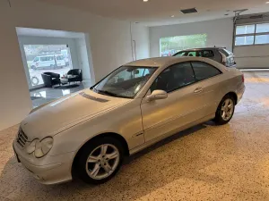 Mercedes-Benz CLK 2004
