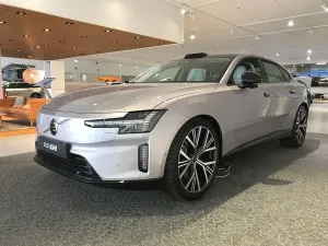 Volvo ES90 2025