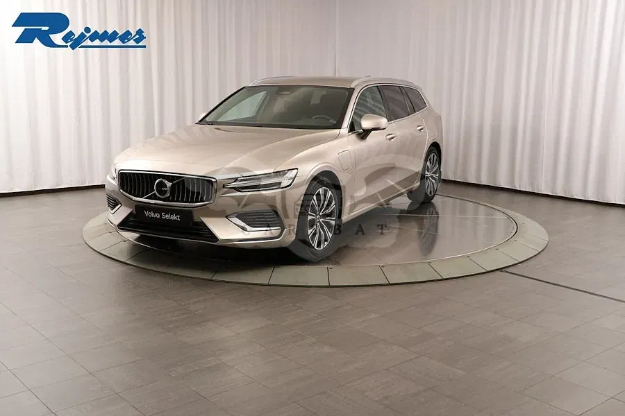 Volvo V60 2023