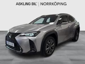Lexus UX 2024