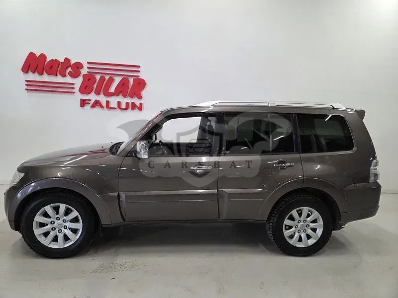 Mitsubishi Pajero 2010