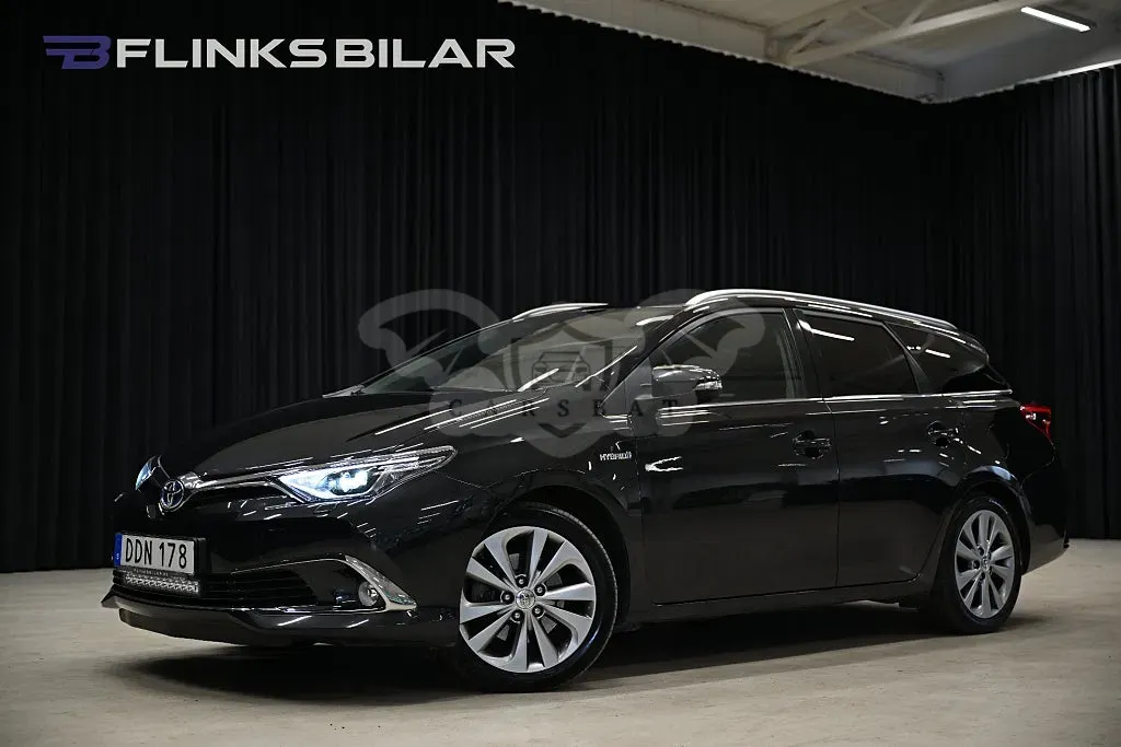 Toyota Auris 2015