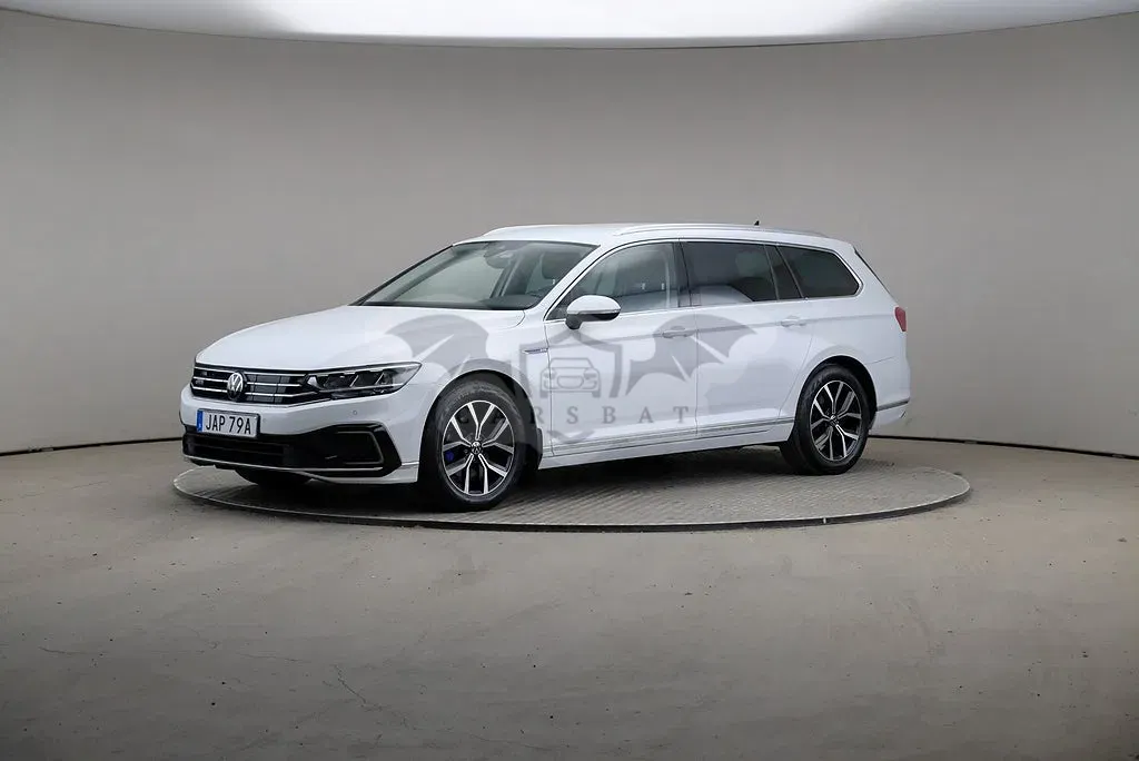 Volkswagen Passat 2023