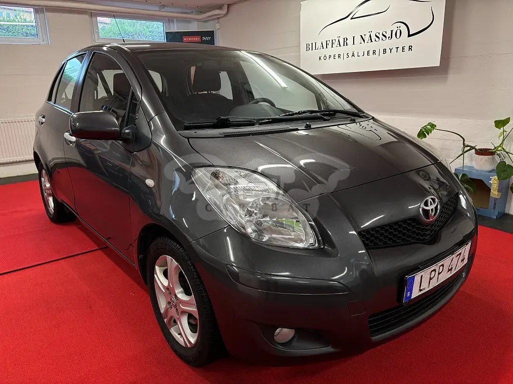Toyota Yaris 2011