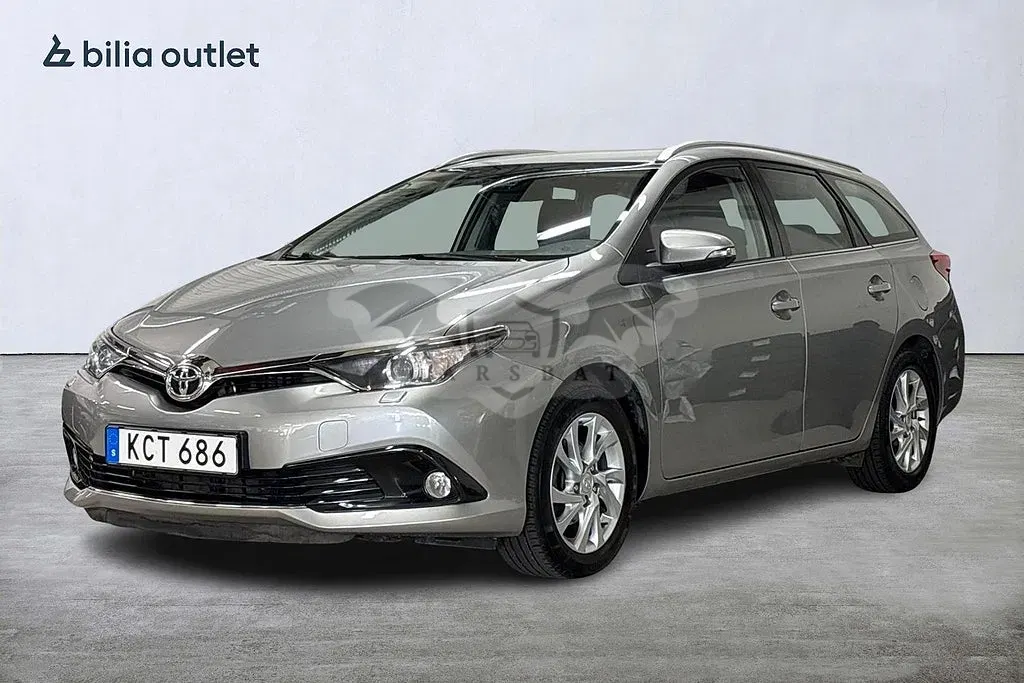 Toyota Auris 2015