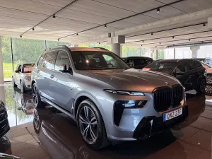BMW X7 2023