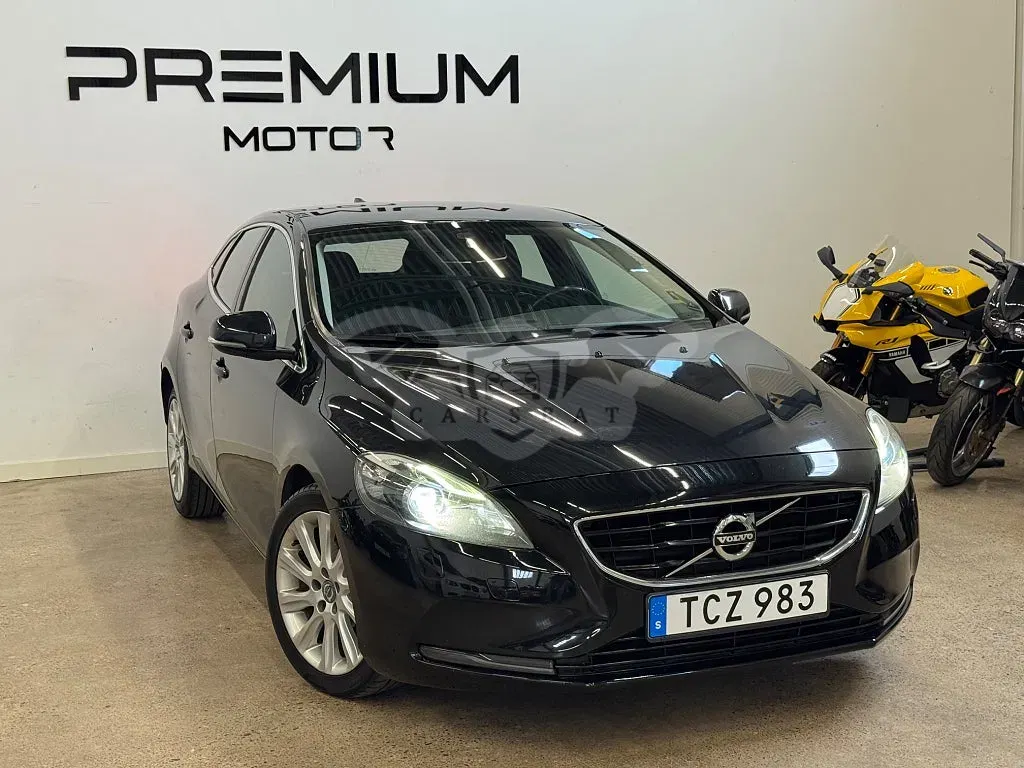 Volvo V40 2014