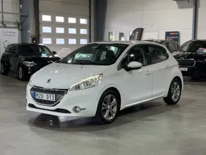 Peugeot 208 2012