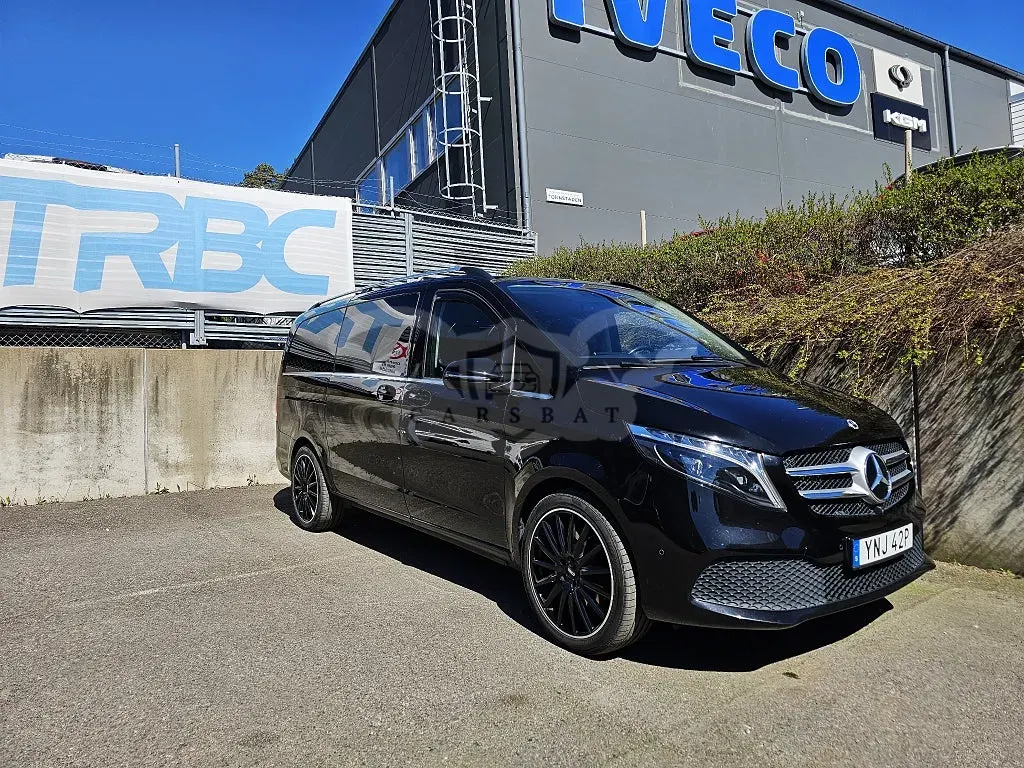 Mercedes-Benz V 2023