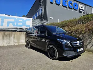 Mercedes-Benz V 2023