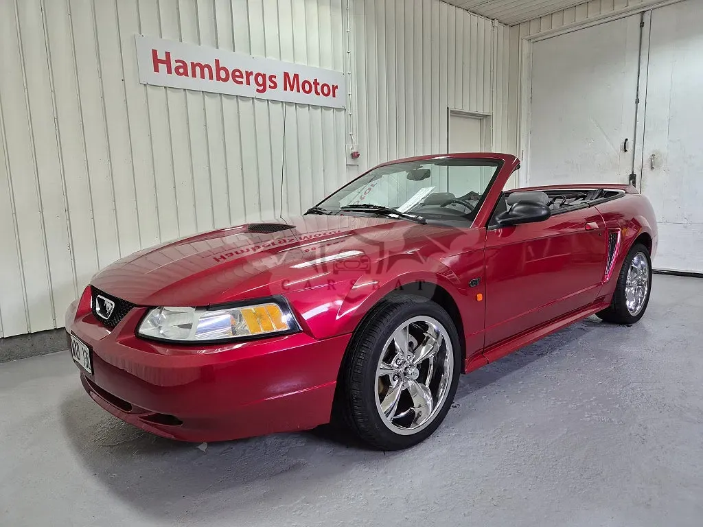 Ford Mustang 2000