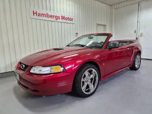 Ford Mustang 2000