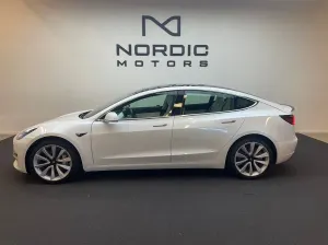 Tesla Model 3 2020
