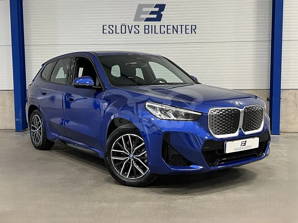 BMW iX1 2024