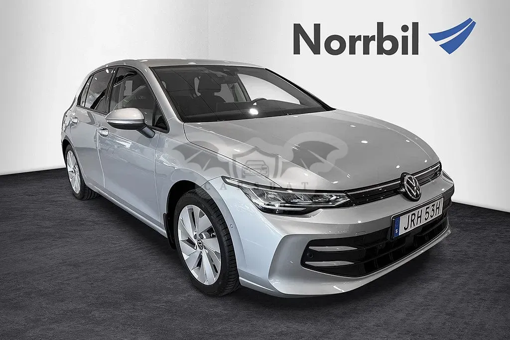 Volkswagen Golf 2025