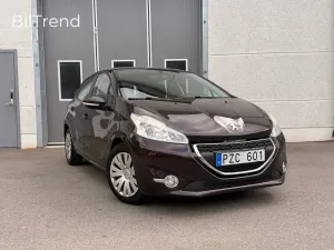 Peugeot 208 2012