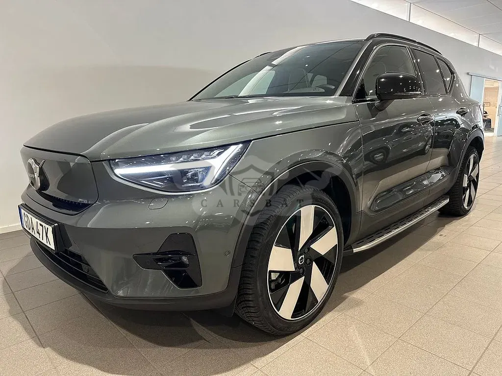 Volvo EX40 2026