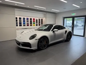 Porsche 911 2023