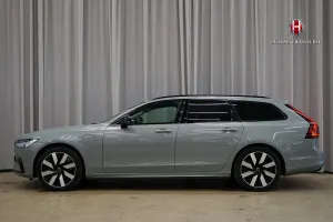 Volvo V90 2024