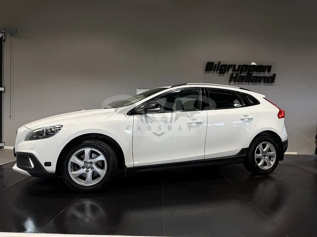 Volvo V40 2014