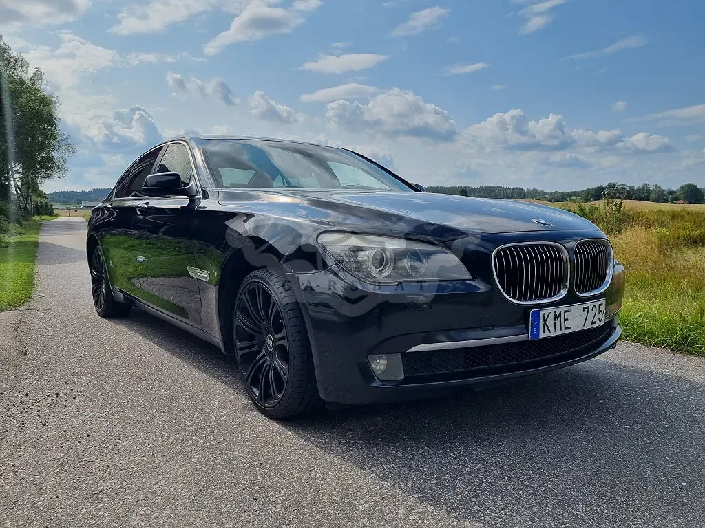 BMW 7 Series 730 2010