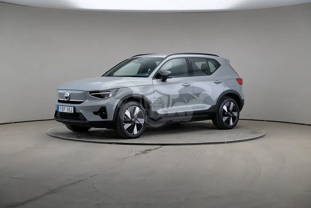 Volvo EX40 2025