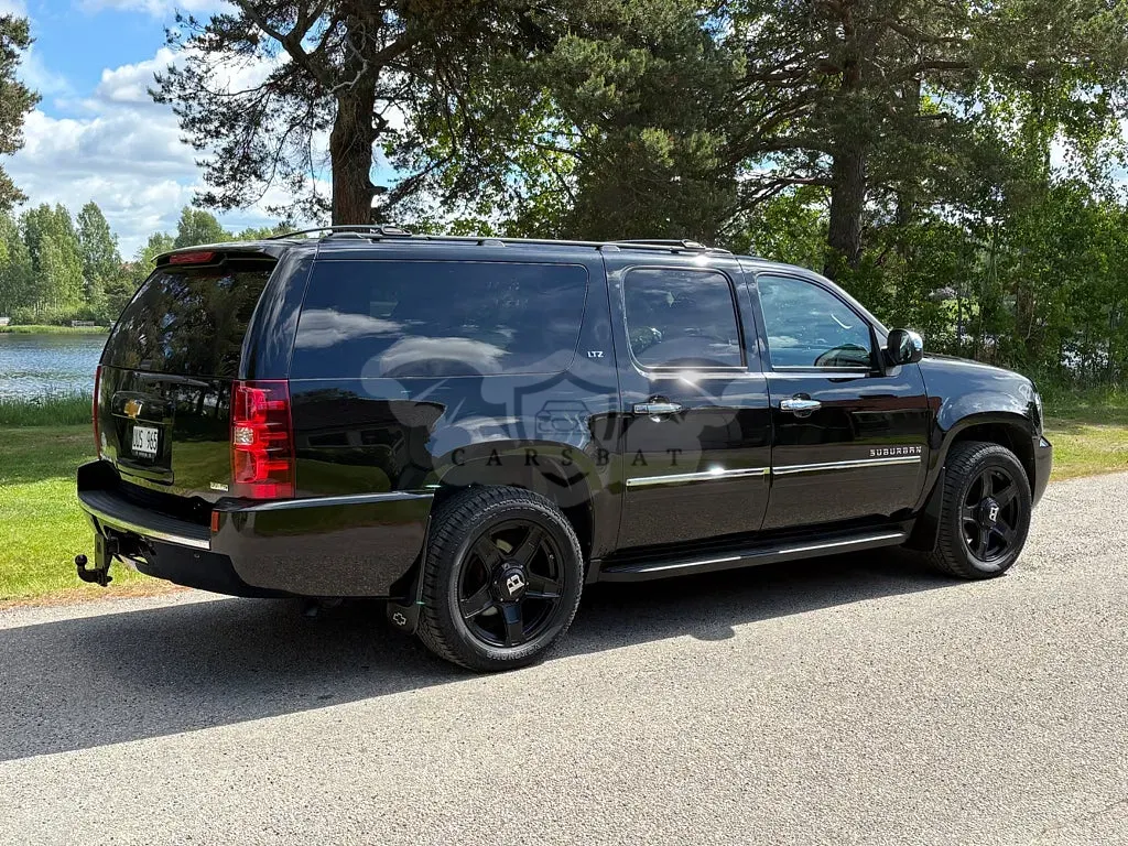 Chevrolet Suburban 2012