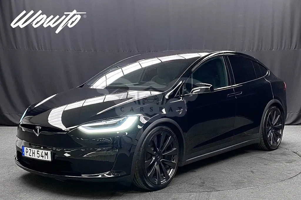 Tesla Model X 2023