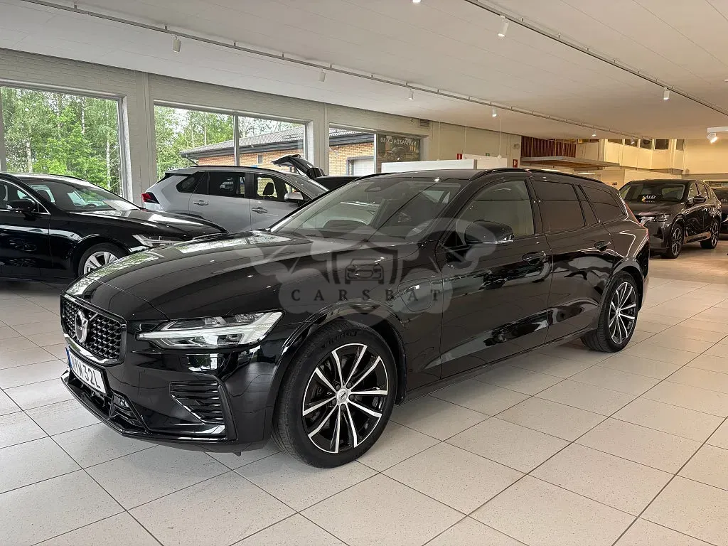 Volvo V60 2022