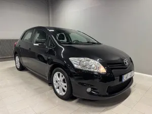 Toyota Auris 2011