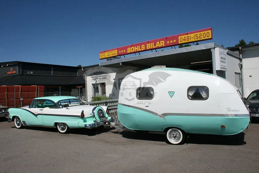 Ford Fairlane 1956