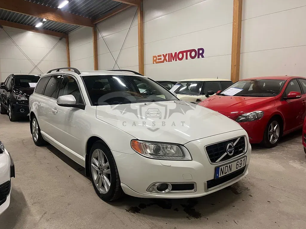 Volvo V70 2013