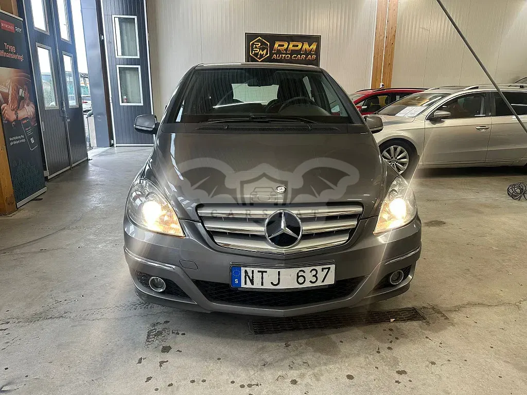 Mercedes-Benz B 2011