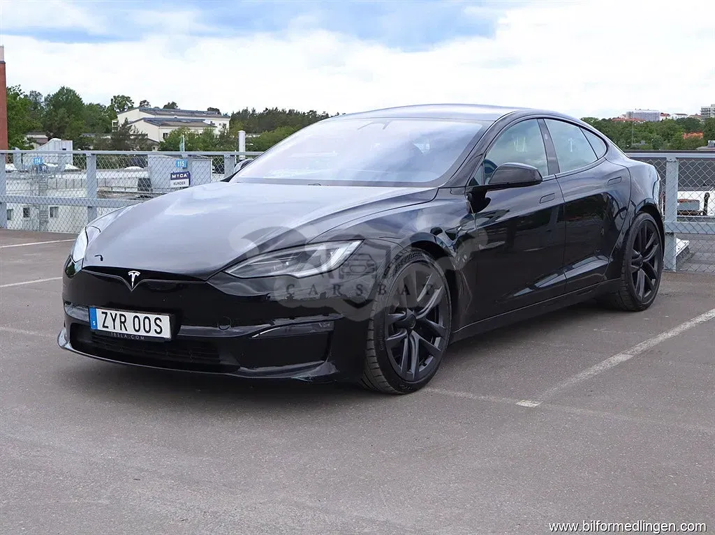 Tesla Model S 2023
