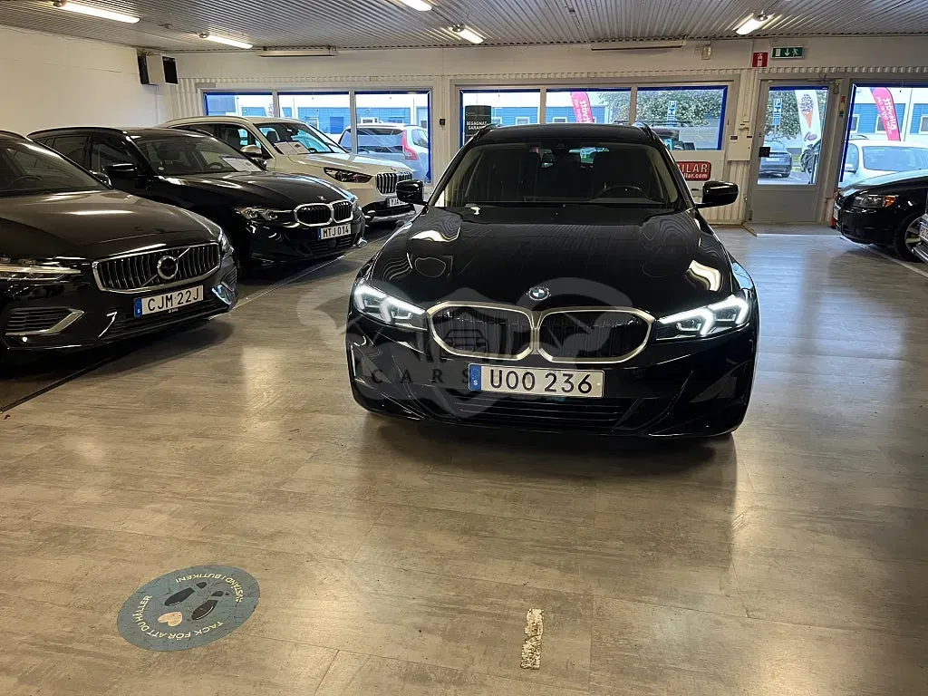 BMW 3 Series 330e 2023
