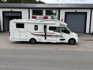 Adria matrix 687 sl supreme kamkedja, alde, 2xac mm 2014