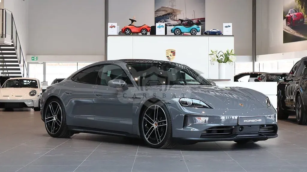 Porsche Taycan 2025