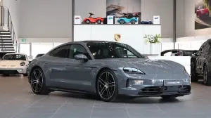 Porsche Taycan 2025