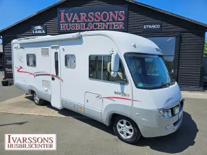 Rapido 965 m / låga enkelsängar / badrum bak / mercedes / automat 2008