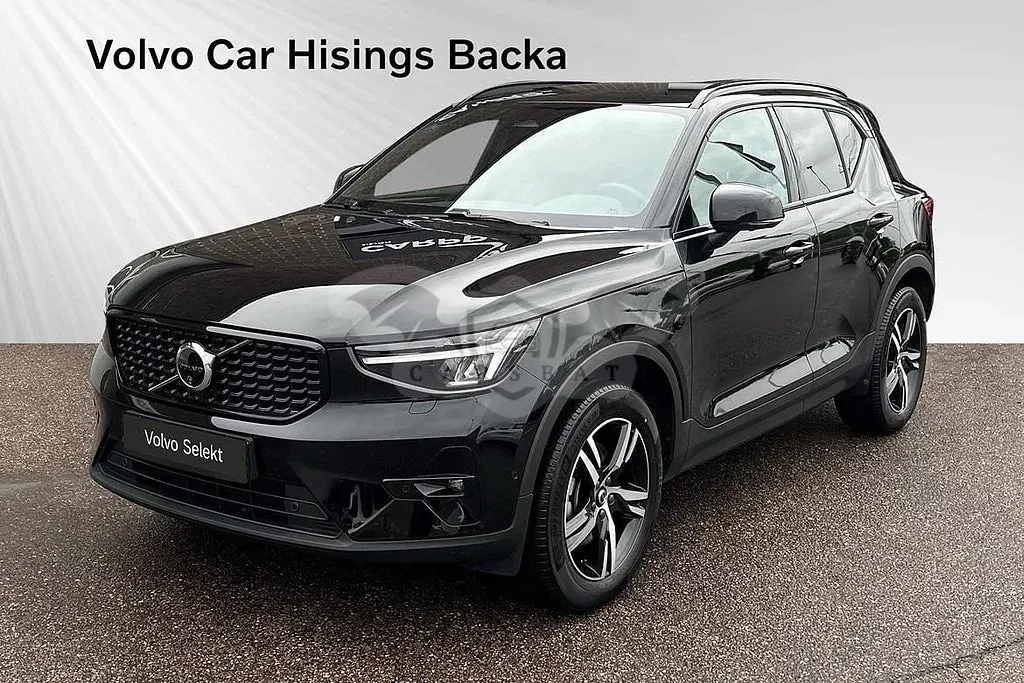 Volvo XC40 2025