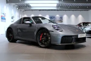 Porsche 911 2025