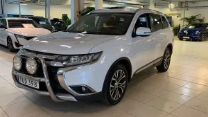 Mitsubishi Outlander 2016