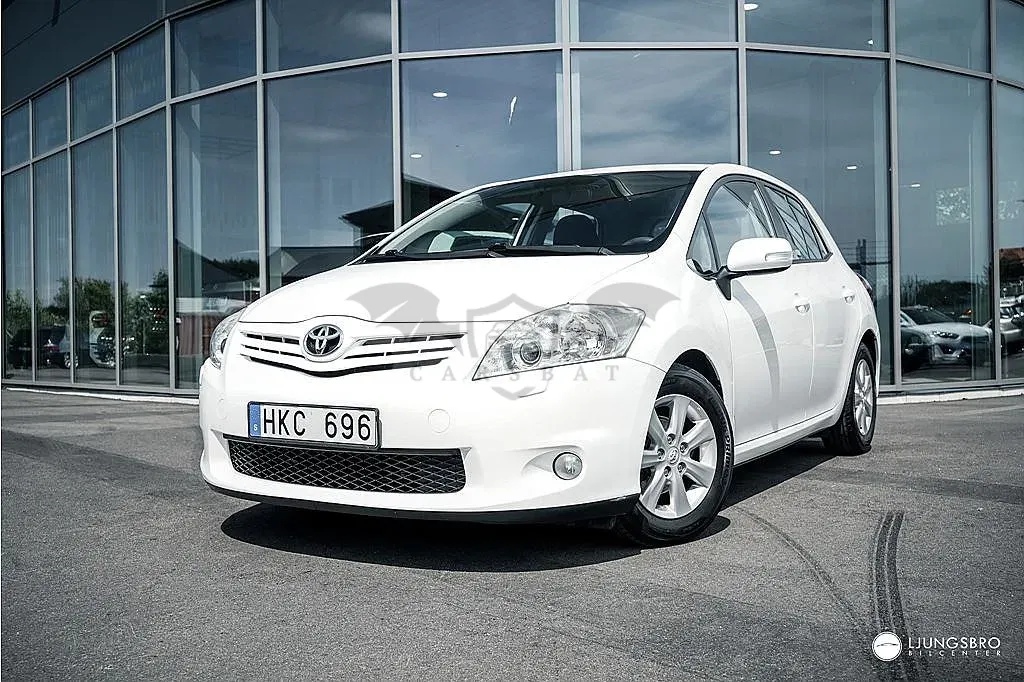 Toyota Auris 2011