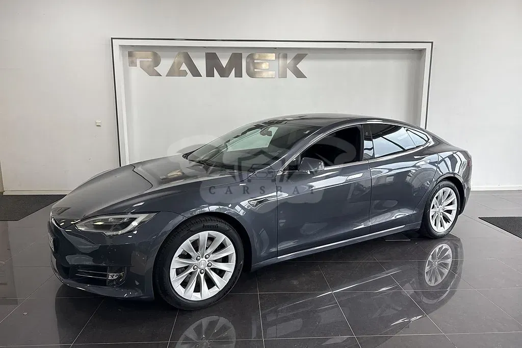 Tesla Model S 2017