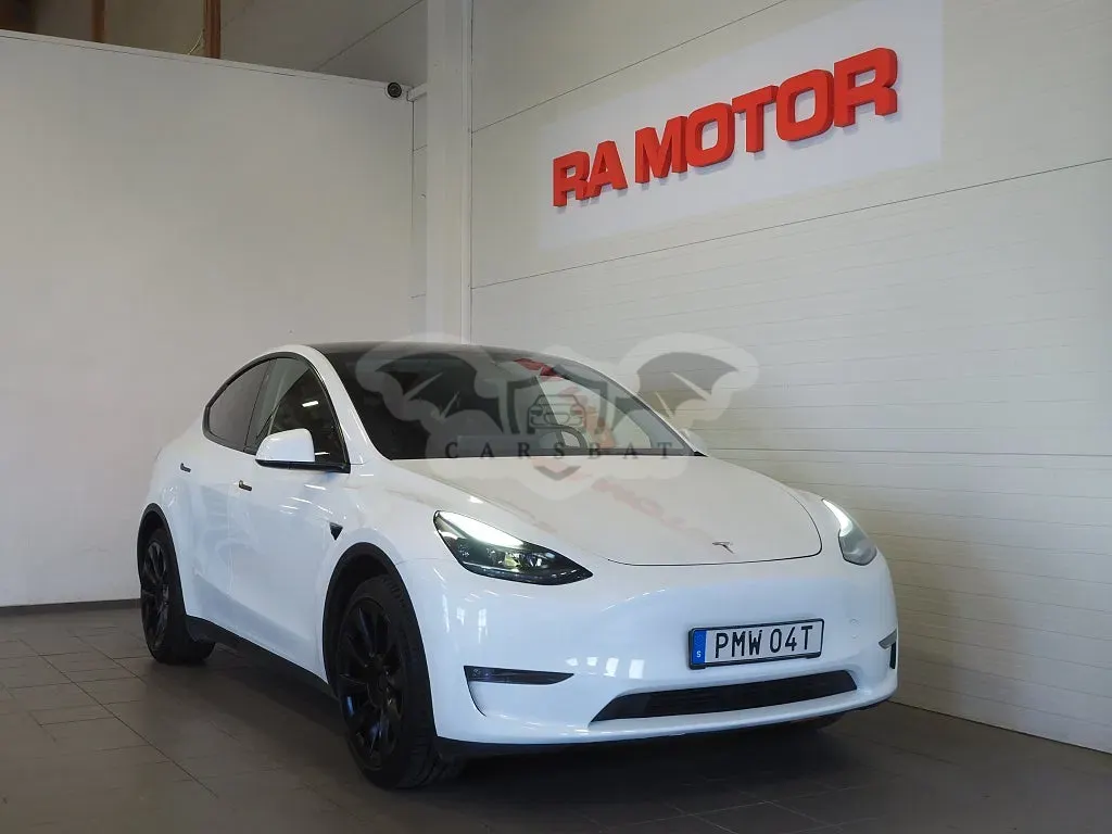 Tesla Model Y 2021