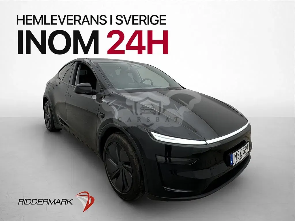 Tesla Model Y 2025